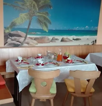 Post For Youth, Students And Pilgrims Albergue *