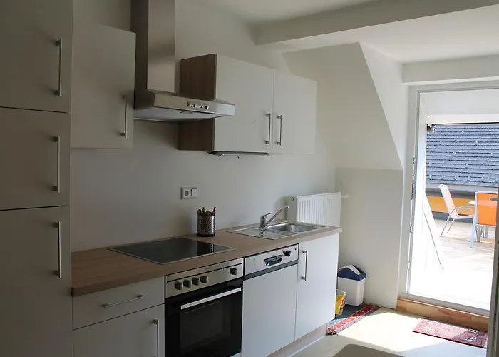 Hostel Post For Youth, Students And Pilgrims *