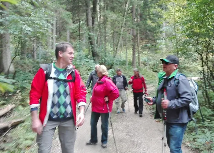 Post For Youth, Students And Pilgrims Hostel *