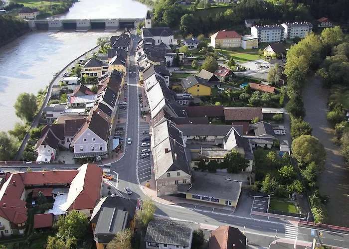 Post For Youth, Students And Pilgrims