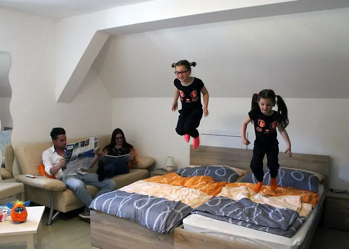 Post For Youth, Students And Pilgrims Hostel *